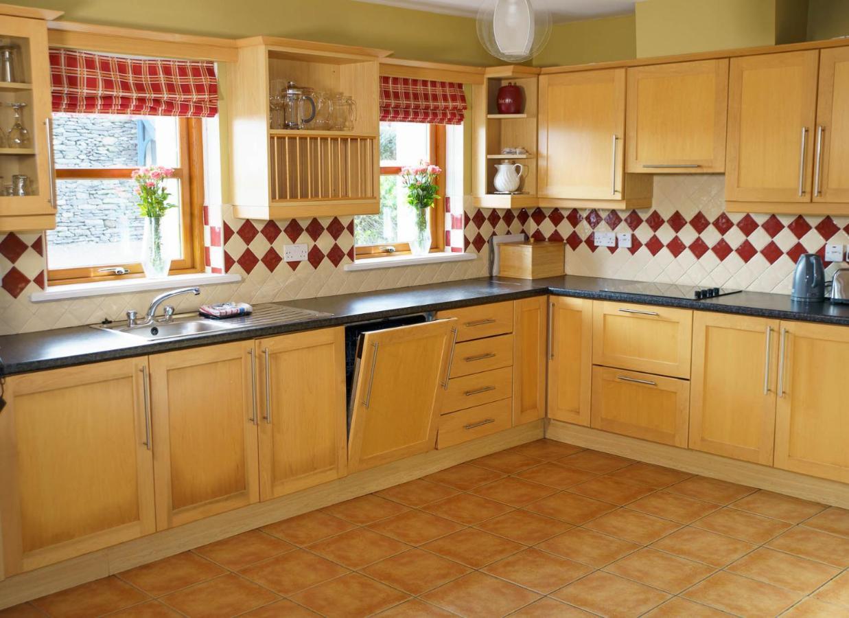 Dingle Courtyard Holiday Homes 3 Bed By Trident Holiday Homes 外观 照片