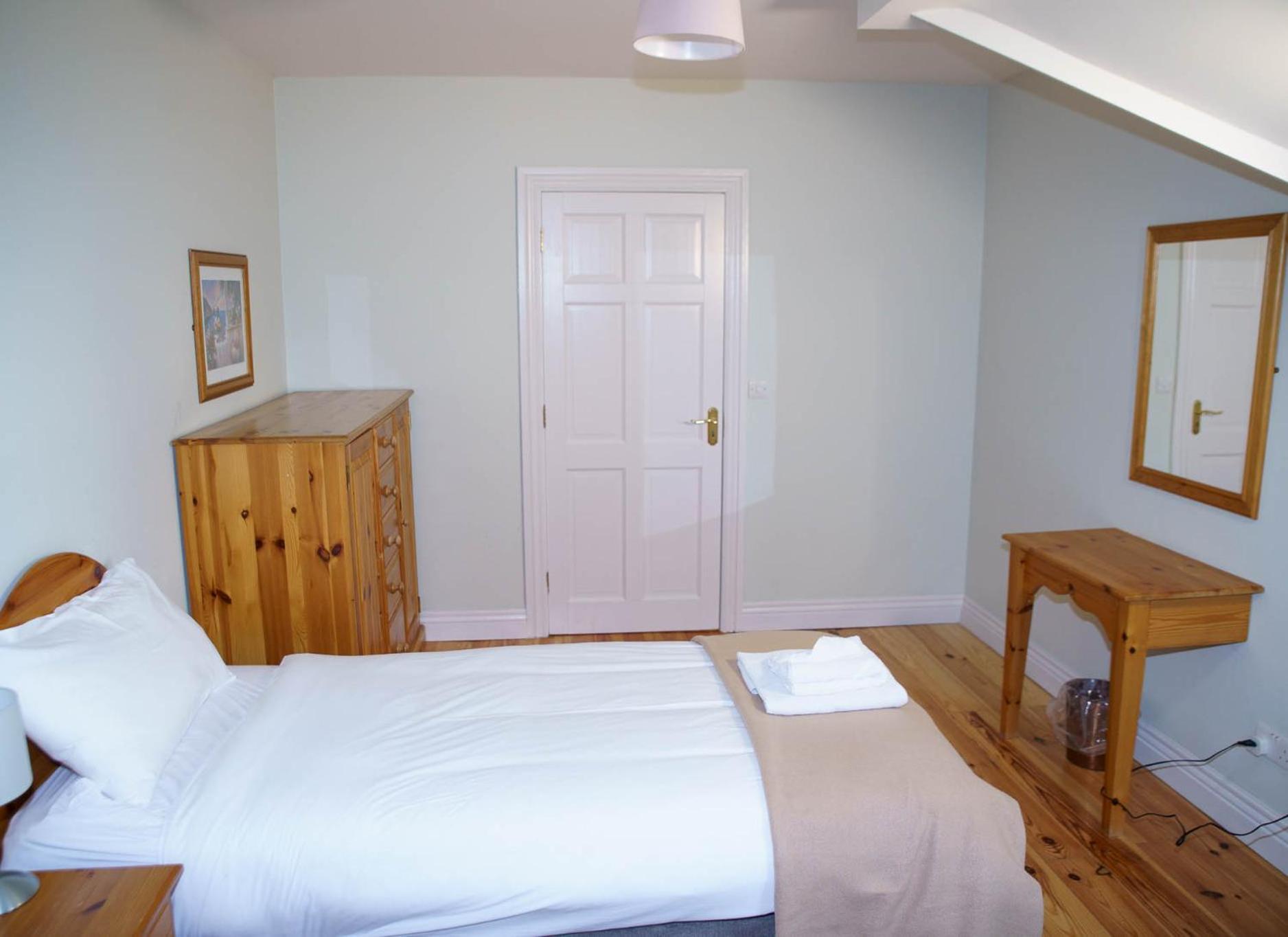 Dingle Courtyard Holiday Homes 3 Bed By Trident Holiday Homes 外观 照片